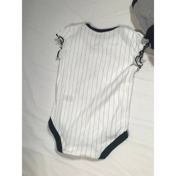 Genuine Merchandise Chicago White Sox Onesie Set 6/9 Months - Picture 9 of 9